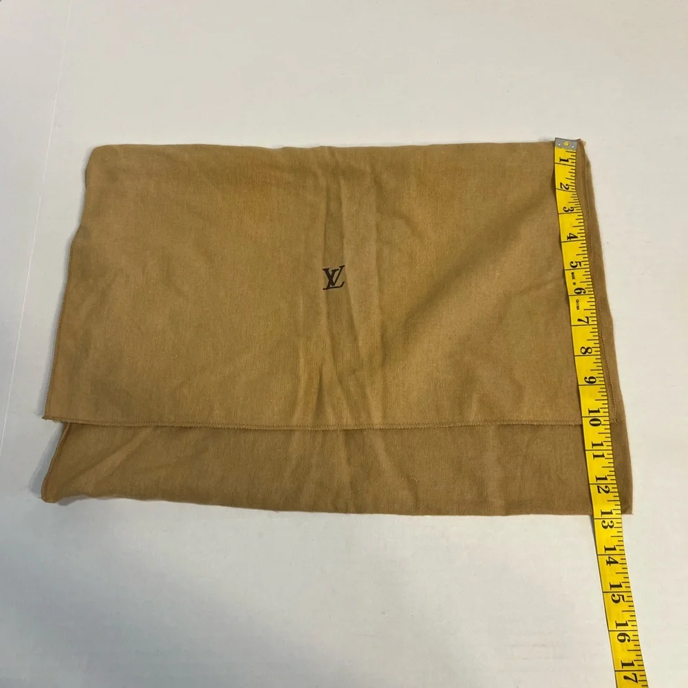 Louis Vuitton dust‎ bag 18 x 13